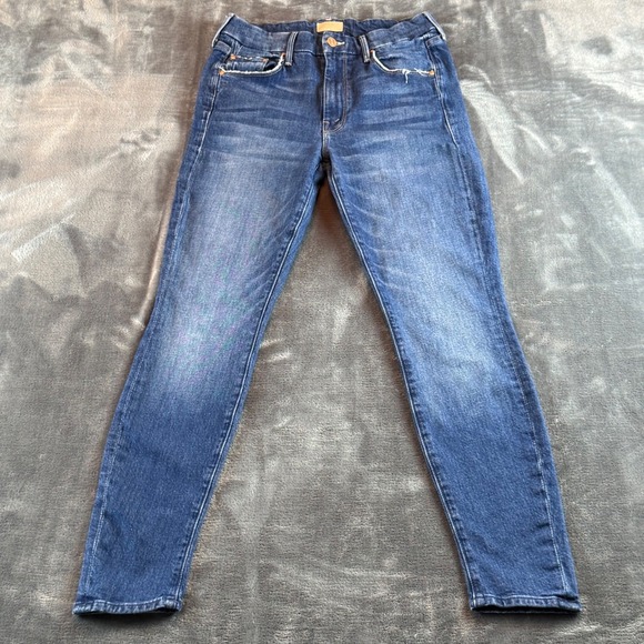 Mother Women's Jeans The Looker Size 26 Mid Rise Medium Wash Distressed Pockets